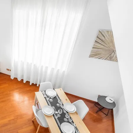 Luxurious Duomo A/c-wi-fi Free Milan